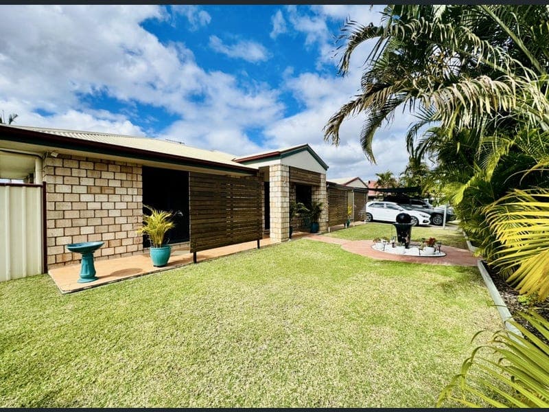 120 CLEMENTS Street, Moranbah — photo 1 of 5