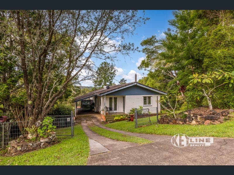 4 Nichols Street, Nambour — photo 1 of 5