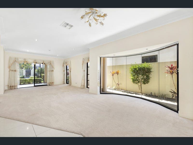 12 Fairbank Street, Sunnybank — photo 1 of 5