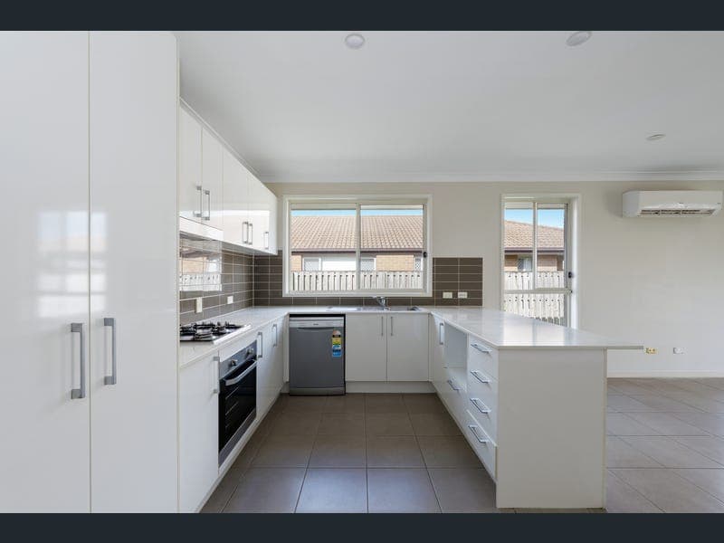 40 Swan Road, Pimpama — photo 1 of 5