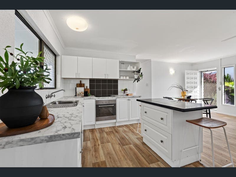 14 Harper Close, Manunda — photo 1 of 5