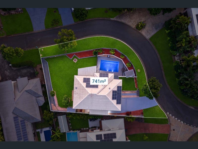 27 Attenborough Circuit, Redland Bay — photo 1 of 5