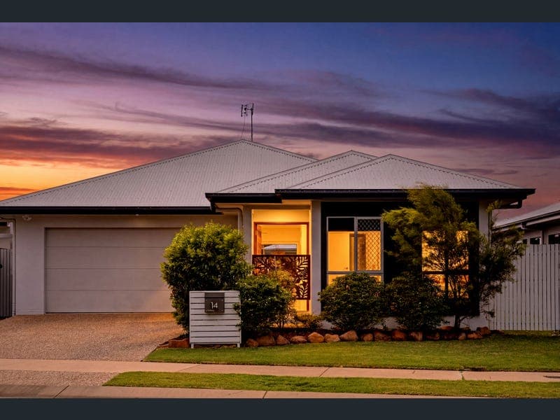 14 Hurricane Street, Oonoonba — photo 1 of 5