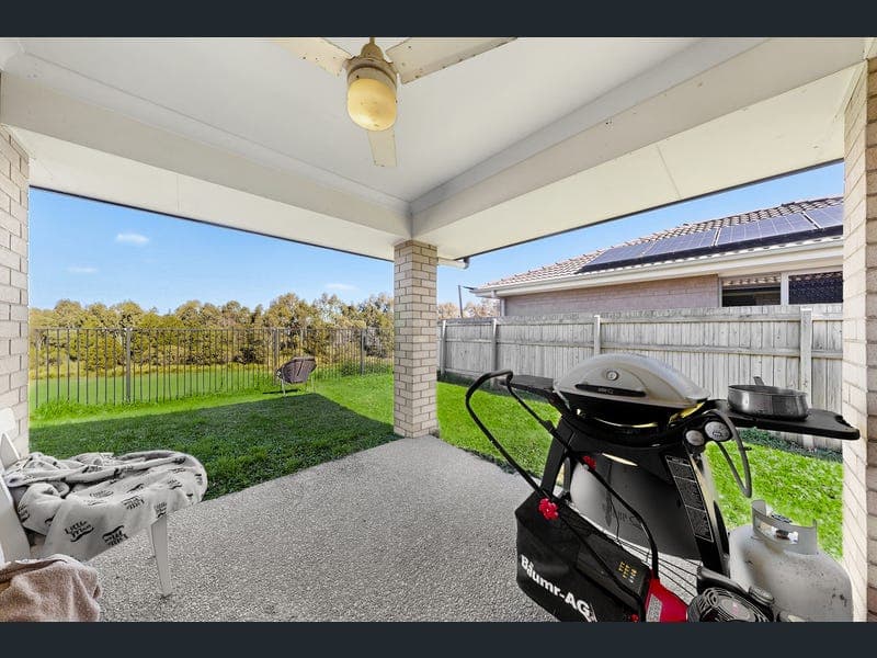 62B South Quarter Drive, Loganlea — photo 1 of 5