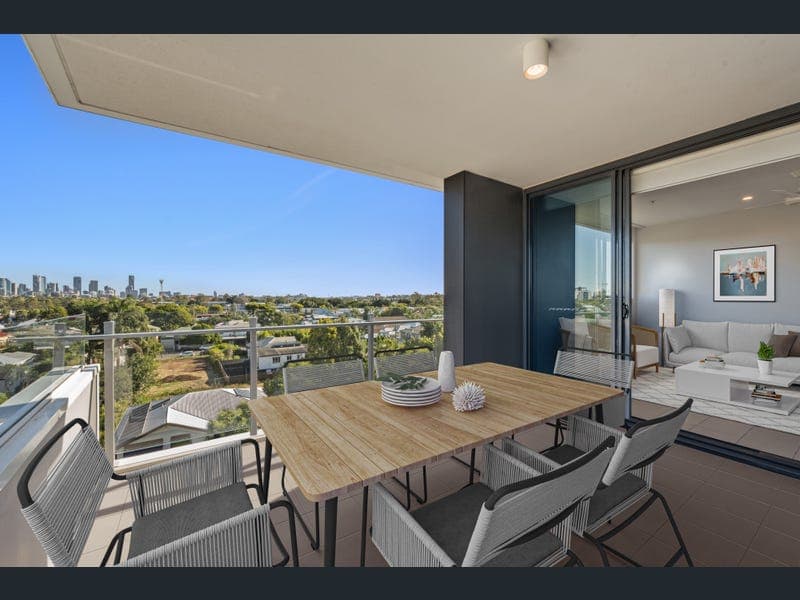 1054/123 Cavendish Road, Coorparoo — photo 1 of 5
