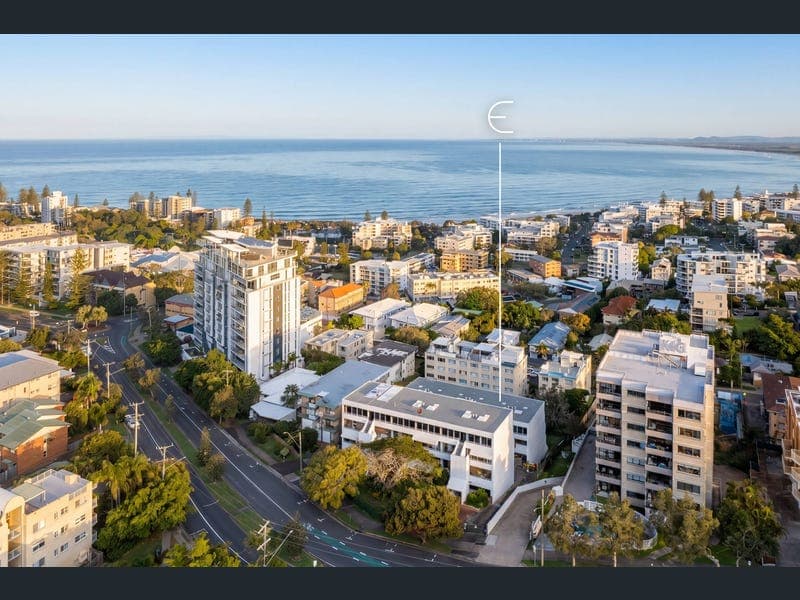 8/12 Queen Street, Kings Beach — photo 1 of 3