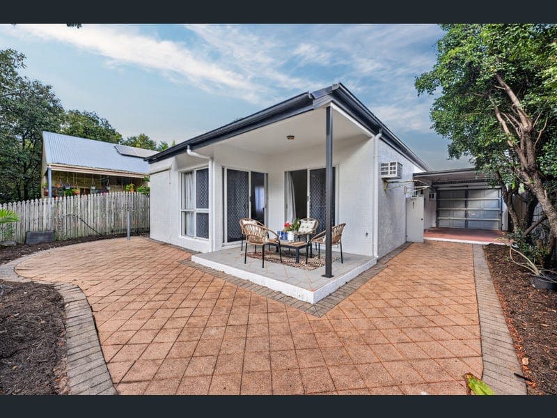 12 Honeyeater Circuit, Douglas — photo 1 of 5