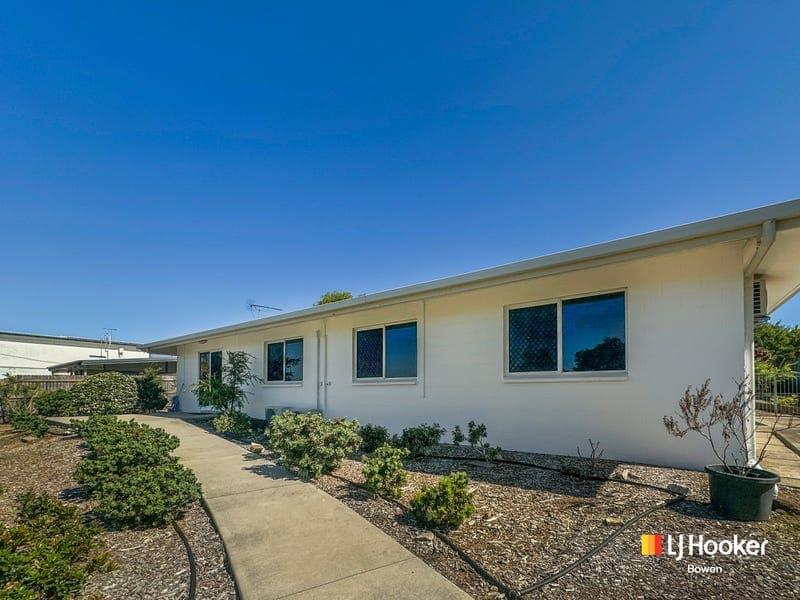 7 Queens Road, Bowen — photo 1 of 5