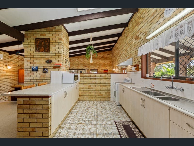 44 Pamrick Crescent, Clontarf — photo 1 of 5