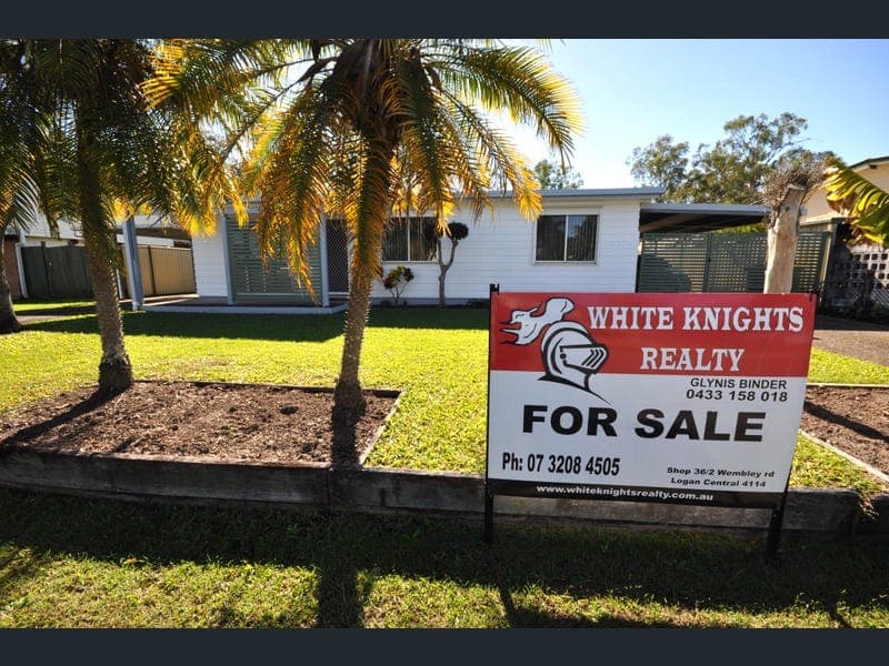 31 Karri Ave, Logan Central — photo 1 of 5