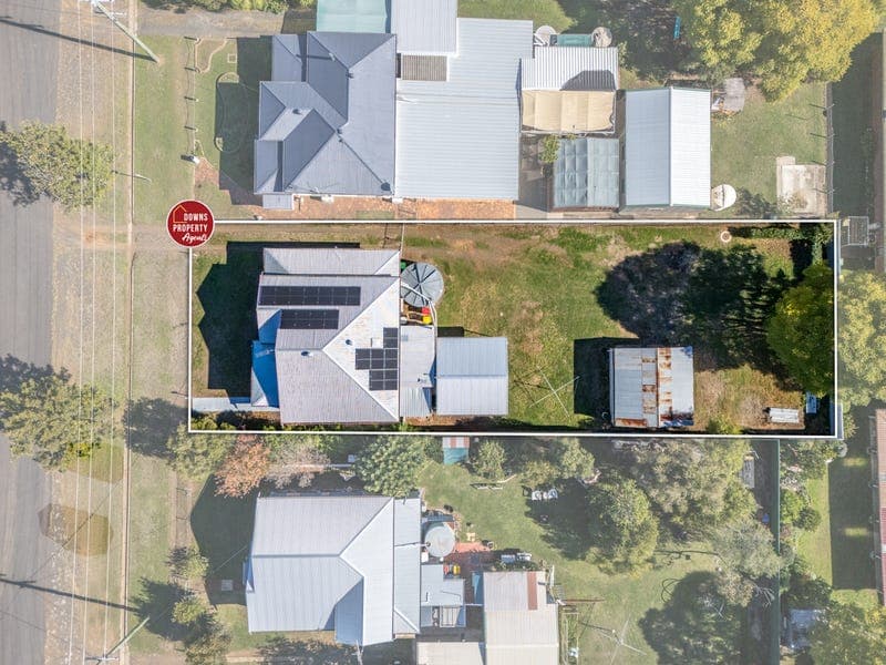 23 Hume Street, Pittsworth — photo 1 of 5