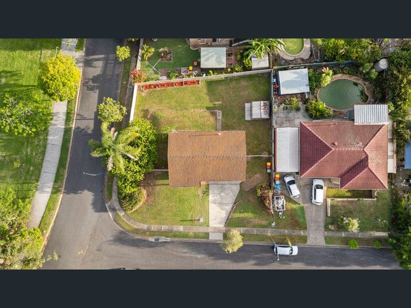 2 Putnam Street, Wishart — photo 1 of 5