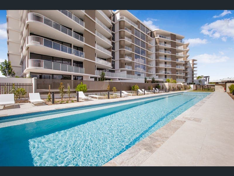 204/11 Waterside Retreat, Birtinya — photo 1 of 5
