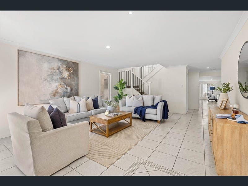 4 Jasmine Street, Wakerley — photo 1 of 5
