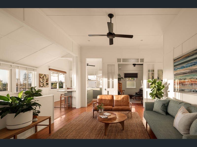 55 Garrick Street, Coolangatta — photo 1 of 5