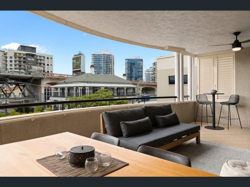 128/193 Main Street, Kangaroo Point — photo 1 of 5