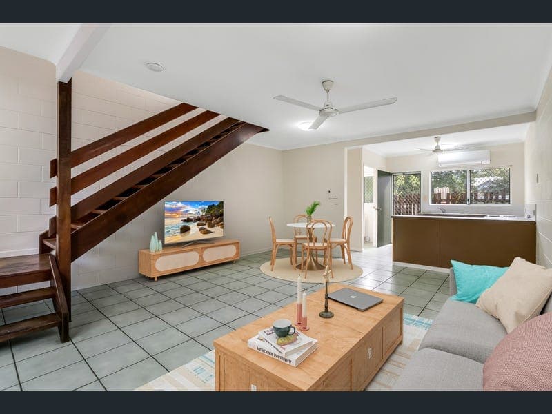 6/126 Pease Street, Manoora — photo 1 of 5