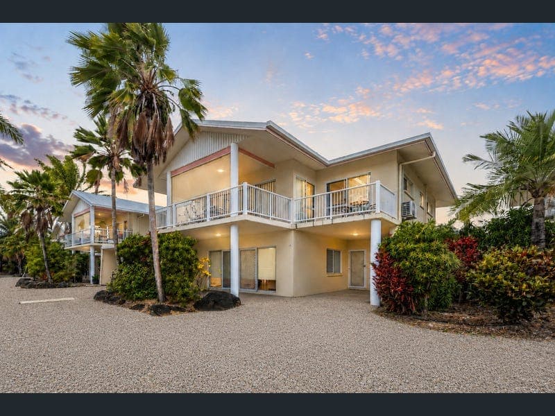 7/24 Pandanus Drive, Cannonvale — photo 1 of 5