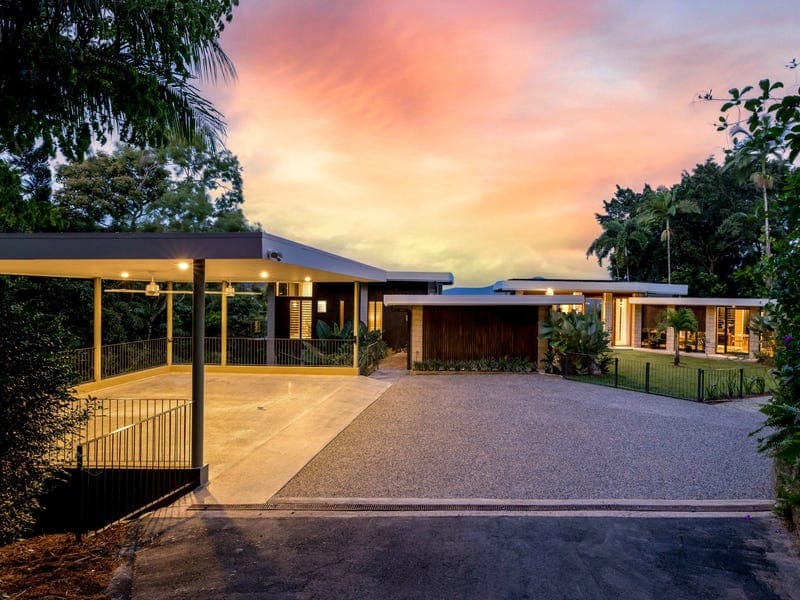 7 Panoramic Place, Whitfield — photo 1 of 5