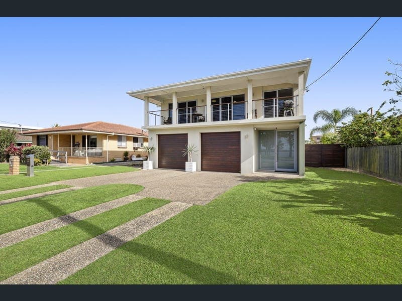 146 Esplanade, Golden Beach — photo 1 of 5