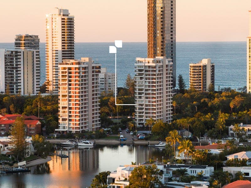 27/18 Commodore Drive, Paradise Waters — photo 1 of 5