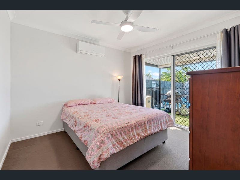 8 Coggins Street, Caboolture South — photo 1 of 5