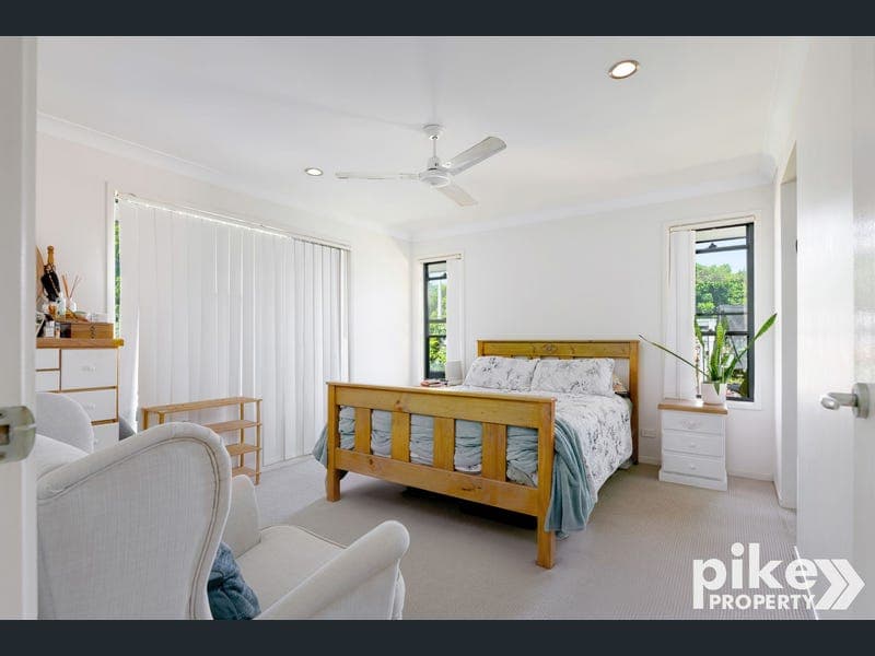 9 Rivulet Place, Bellmere — photo 1 of 5