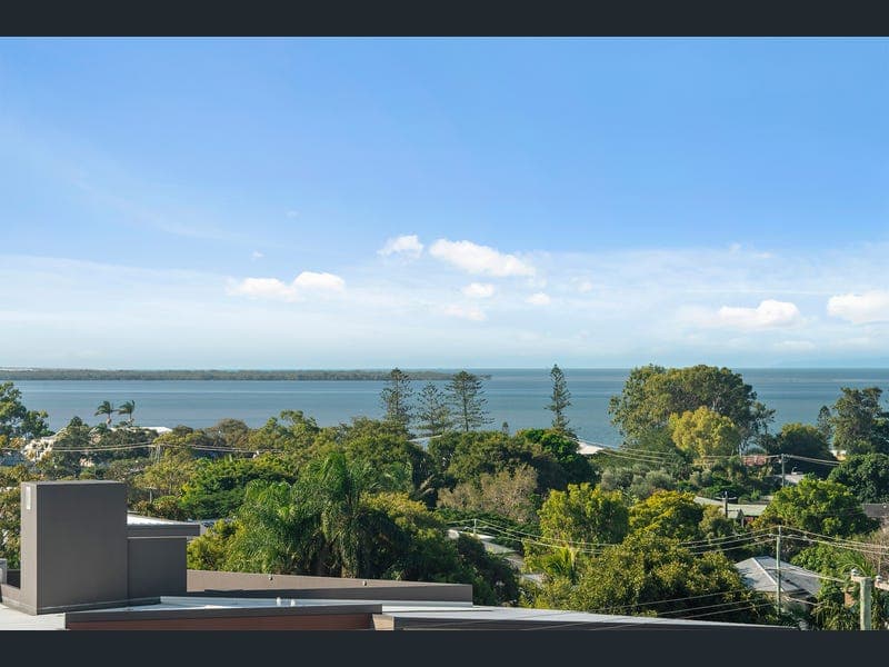 1403/90 Berrima Street, Wynnum — photo 1 of 5