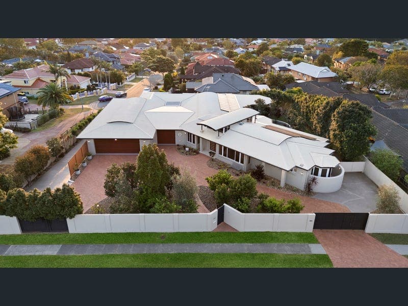 62 Norfolk Place, Wishart — photo 1 of 5