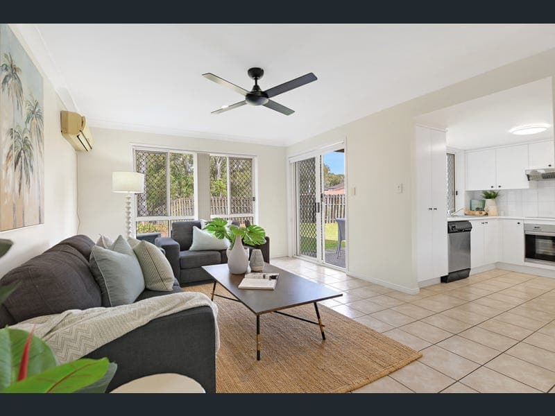 15/107-111 ARUNDEL DRIVE — photo 1 of 5