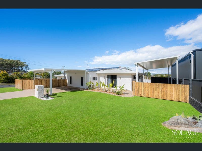 1 Winnecke Road, Tannum Sands — photo 1 of 5