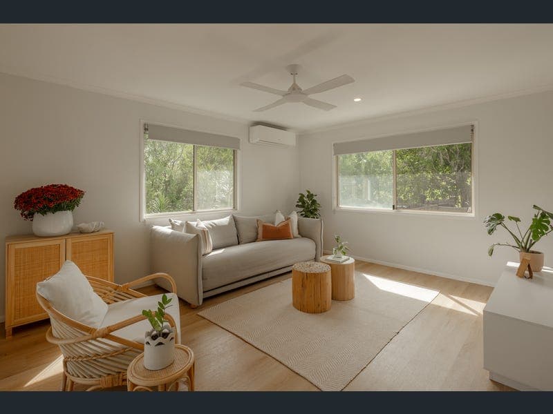 3/11 Advance Place, Sunrise Beach — photo 1 of 5