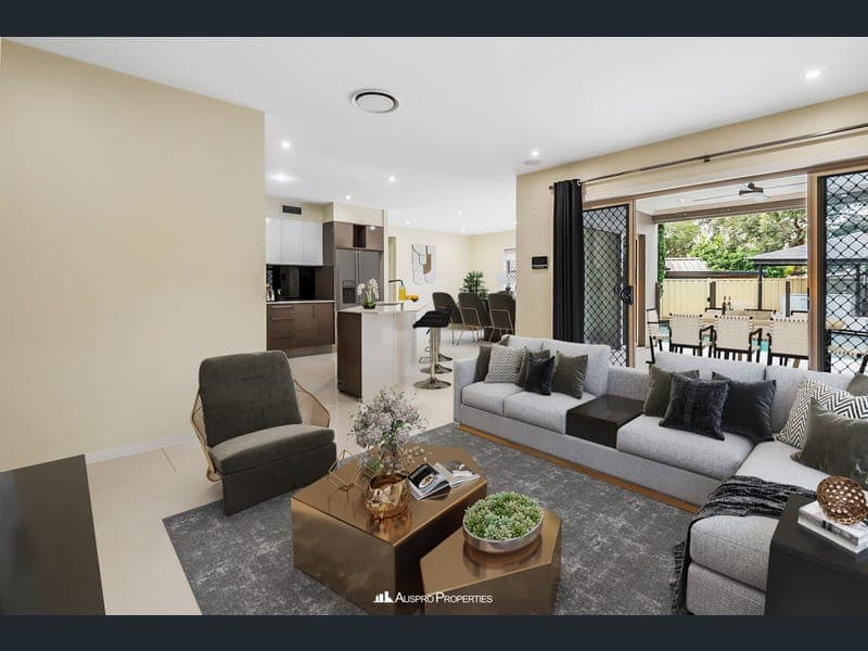 24 Saint Tropez Place, Forest Lake — photo 1 of 5