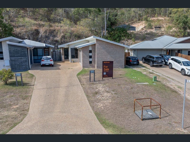 2/3 Brando Lane, West Gladstone — photo 1 of 5