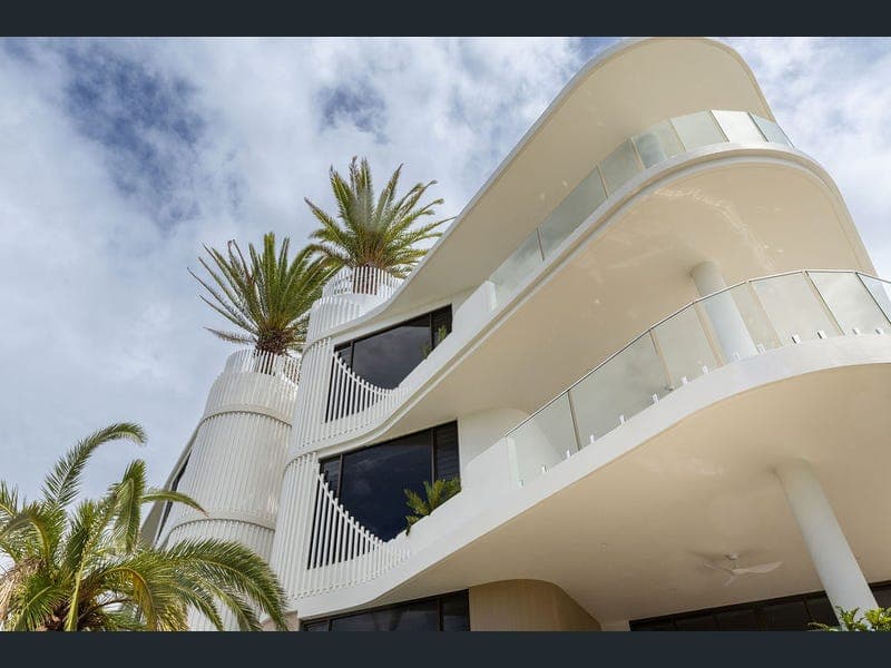 8 Oceania Way, Paradise Point — photo 1 of 5