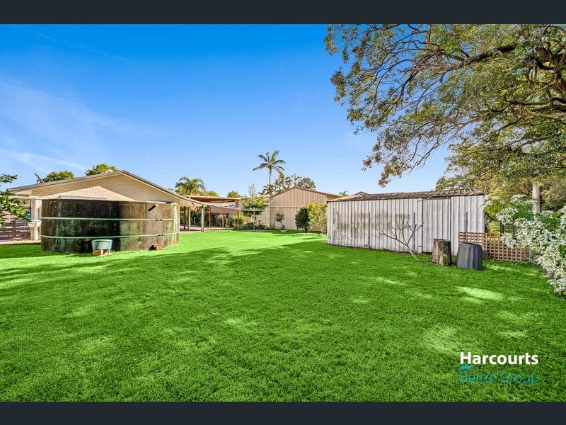 30 Kumgum Street, Jacobs Well — photo 1 of 5