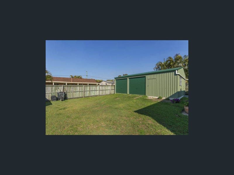 16 Manning Crt, Morayfield — photo 1 of 5