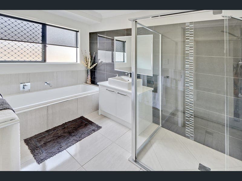 44 McIntosh Street, Jones Hill — photo 1 of 3