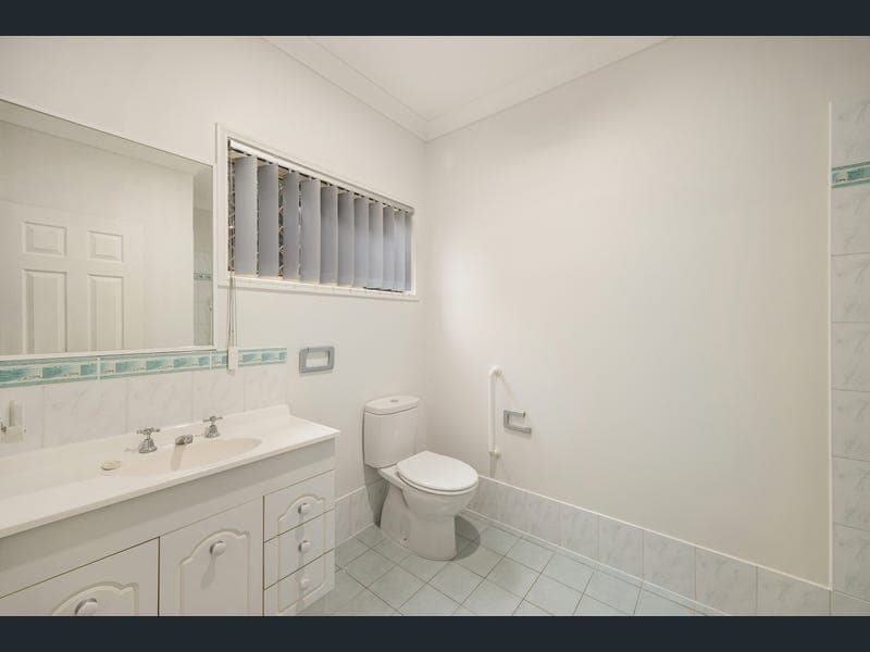 41 Booloumba Crescent, Forest Lake — photo 1 of 2