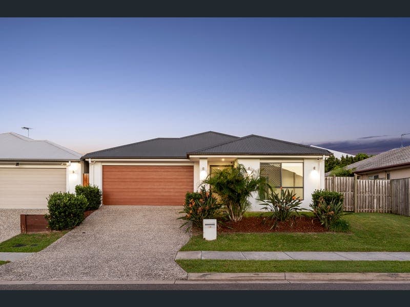 27 Girtin Circuit, Pimpama — photo 1 of 5