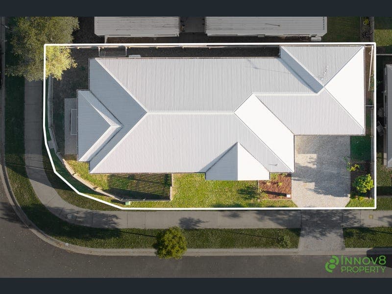 2 Snowdrop Street, Joyner — photo 1 of 5