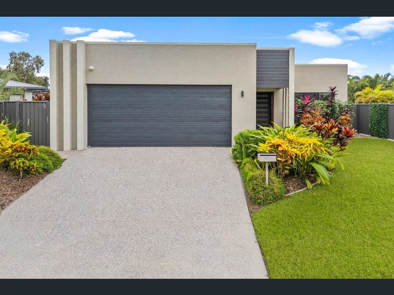 17 Avalon Point, Clifton Beach — photo 1 of 5