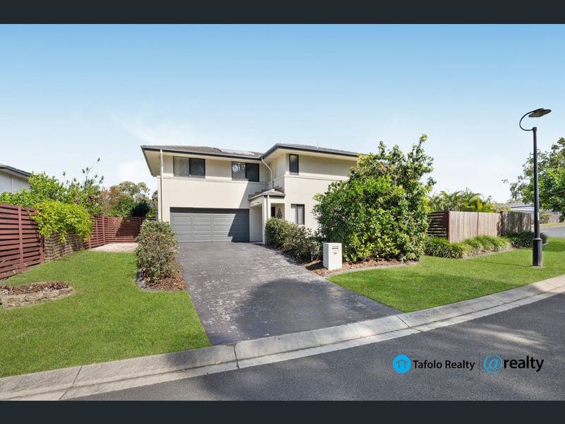 36 Azure Avenue, Redland Bay — photo 1 of 5