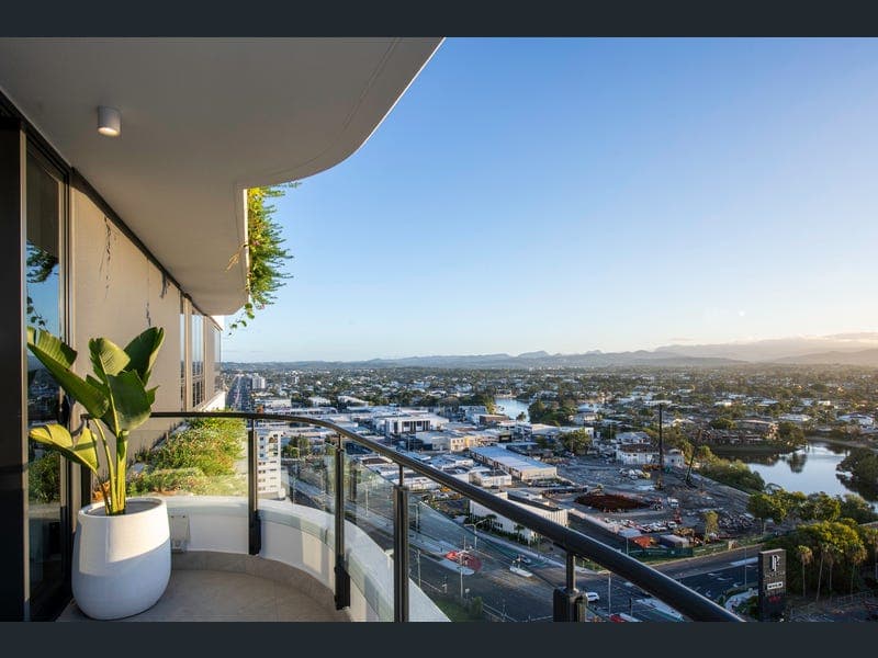 1501/26 Alexandra Avenue, Mermaid Beach — photo 1 of 5