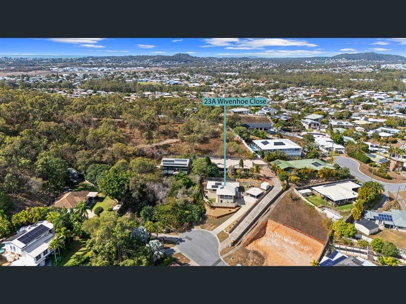 23A Wivenhoe Close, Clinton — photo 1 of 5