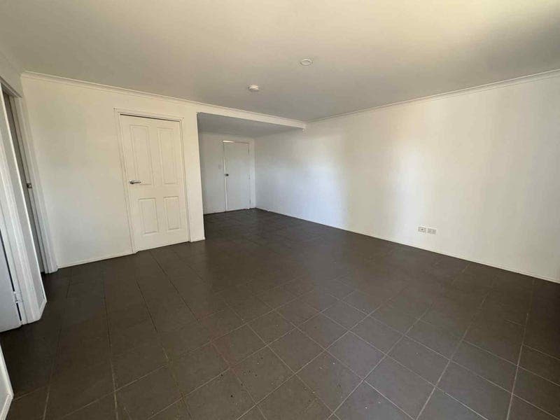3/4 Suttor Street, Nebo — photo 1 of 5