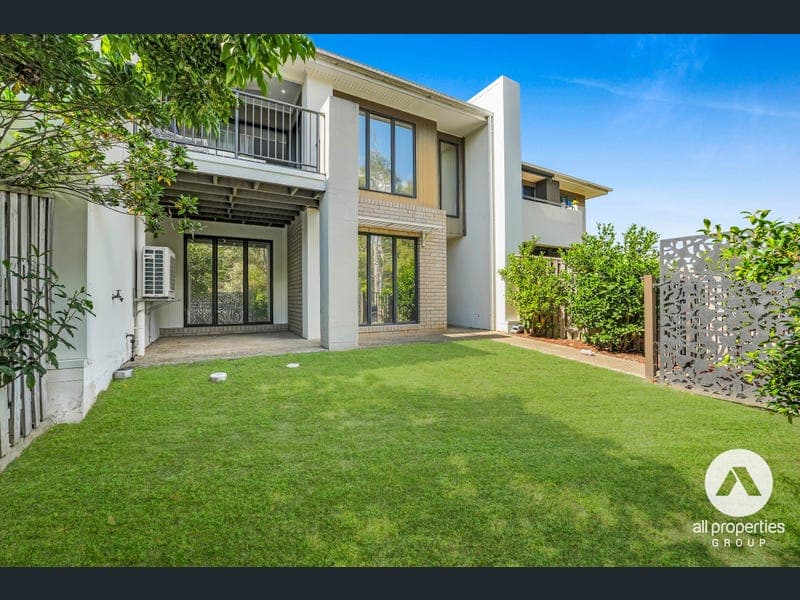 34 GARRAGULL DRIVE, Yarrabilba — photo 1 of 5