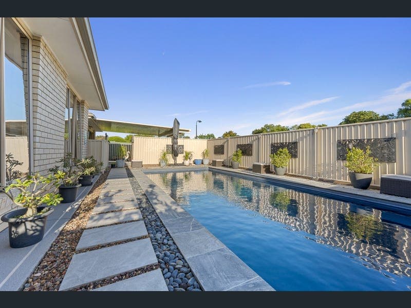7 Sapphire Court, Beerwah — photo 1 of 5