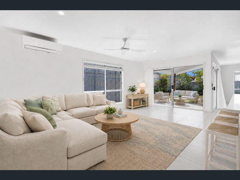 13 Harrier Crescent, Peregian Springs — photo 1 of 5
