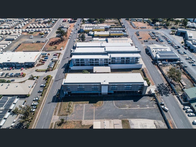 15/11 Bacon Street, Moranbah — photo 1 of 5